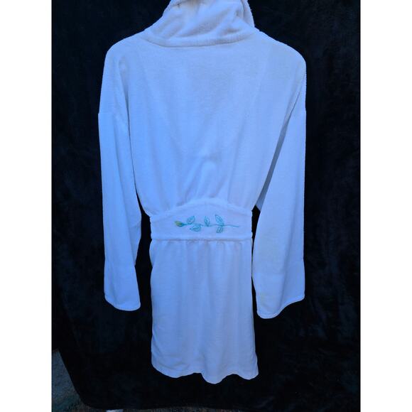 Women’s Spa/Hotel Style Robe – White Cotton Terry, Embroidered Leaves (Small) - Picture 4 of 9